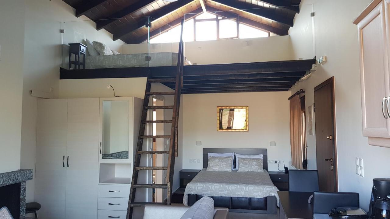 Lithos Villas Amfikleia Dış mekan fotoğraf