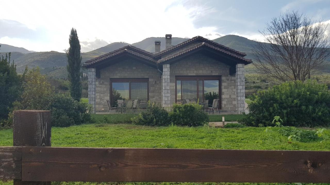 Lithos Villas Amfikleia Dış mekan fotoğraf