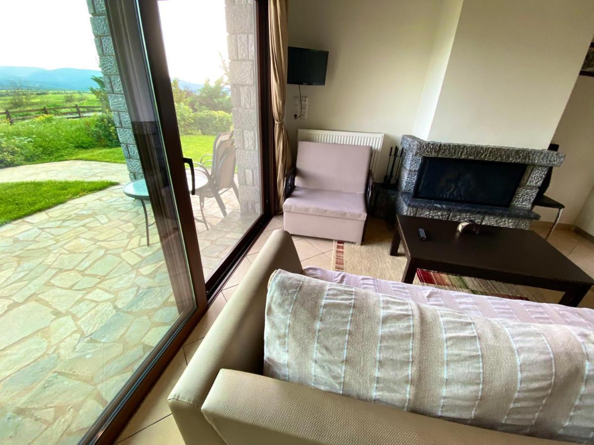 Lithos Villas Amfikleia Dış mekan fotoğraf