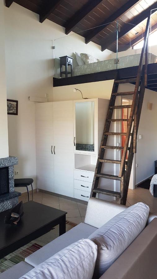 Lithos Villas Amfikleia Dış mekan fotoğraf